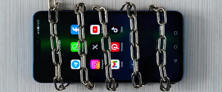 Prohibir las redes: una medida compleja e insuficiente